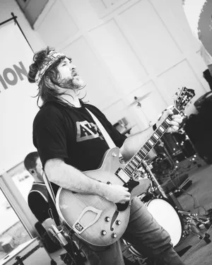 Guitar solo in progress.